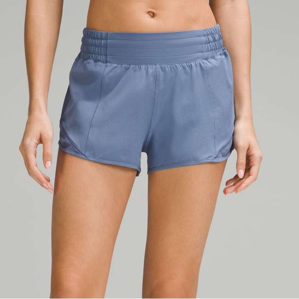 Lululemon Hotty Hot High-Rise Lined Short 2.5